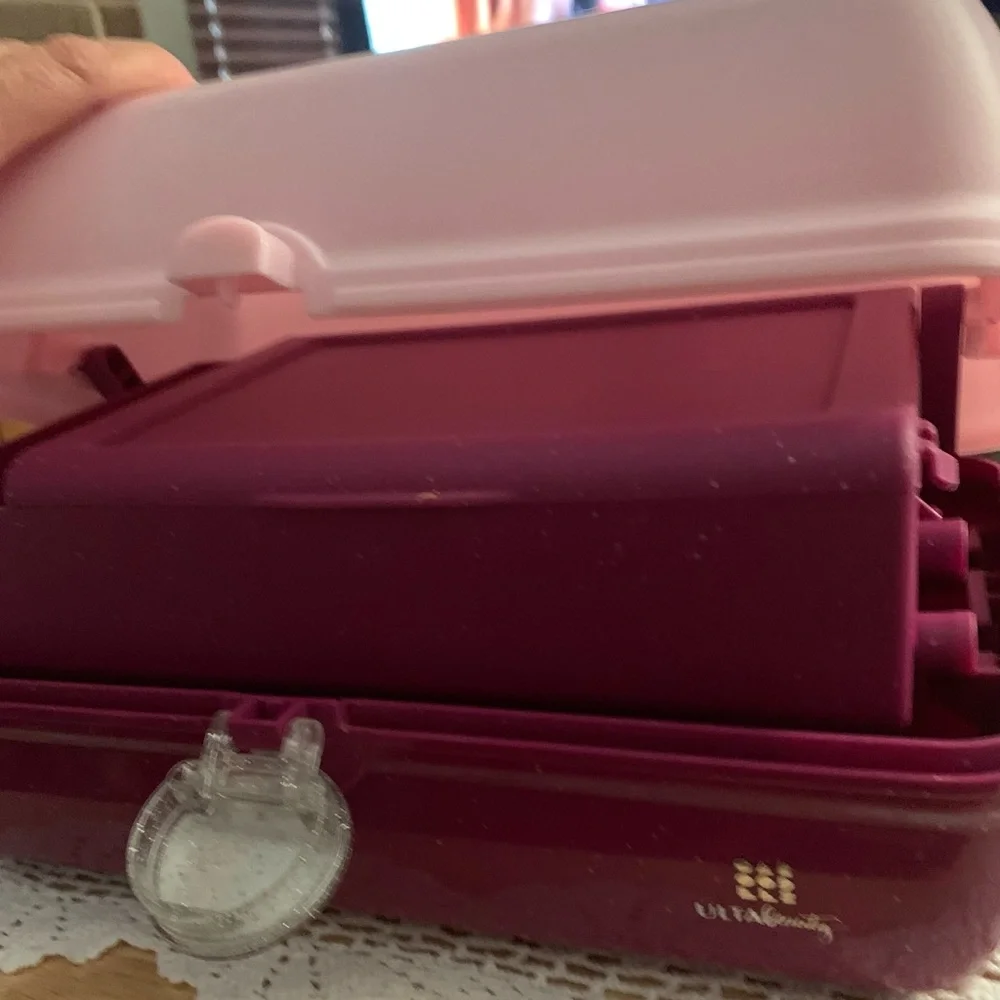 Vintage Caboodles Makeup Case